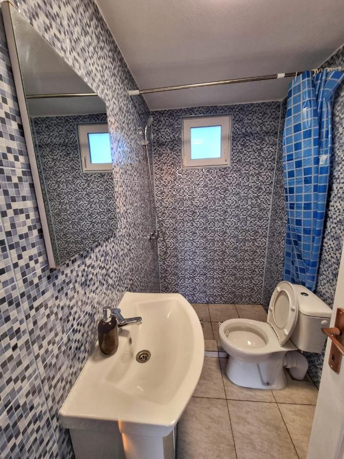 Cabana Varad Coronini Moldova Veche Buitenkant foto
