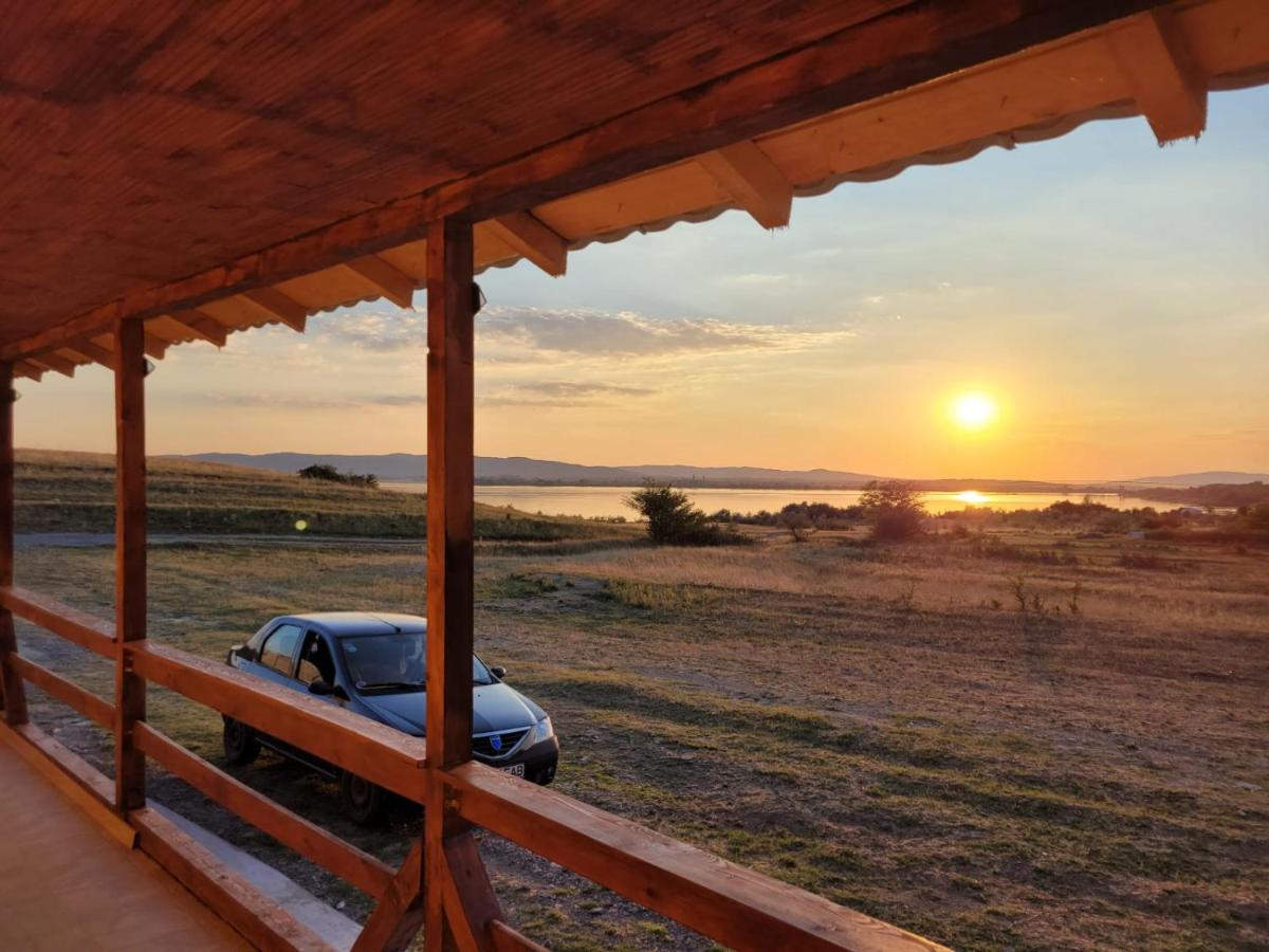 Cabana Varad Coronini Moldova Veche Buitenkant foto